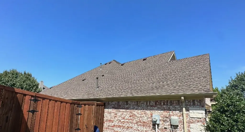 Completed roof replacement project in Arlington